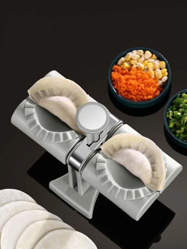 Double head design automatic dumpling machine mold, dumplings quickly and easily.